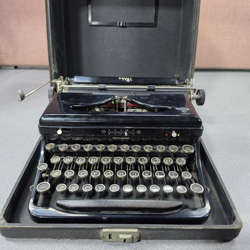 Royal Portable Typewriter Fair Vintage Glass Keys Case-Needs work
